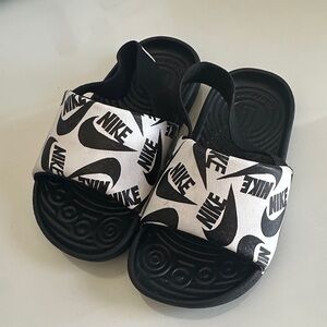 Nike Kids Monochrome Slide Sandals